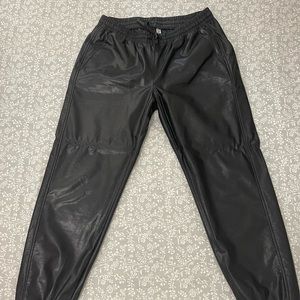 ZARA Faux leather jogger SIZE M